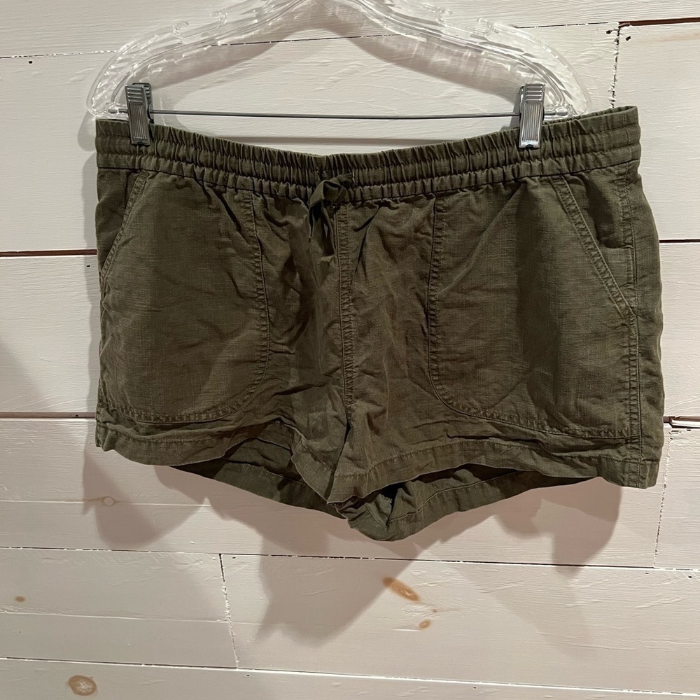 J. Crew Olive Green Women's Shorts, large, Reimagined, linen blend, GUC